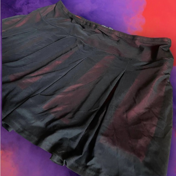 💥SOLD💥Dollskill Current Mood Love Lost Red and Black Mini Skirt Mesh Overlay - Picture 4 of 5